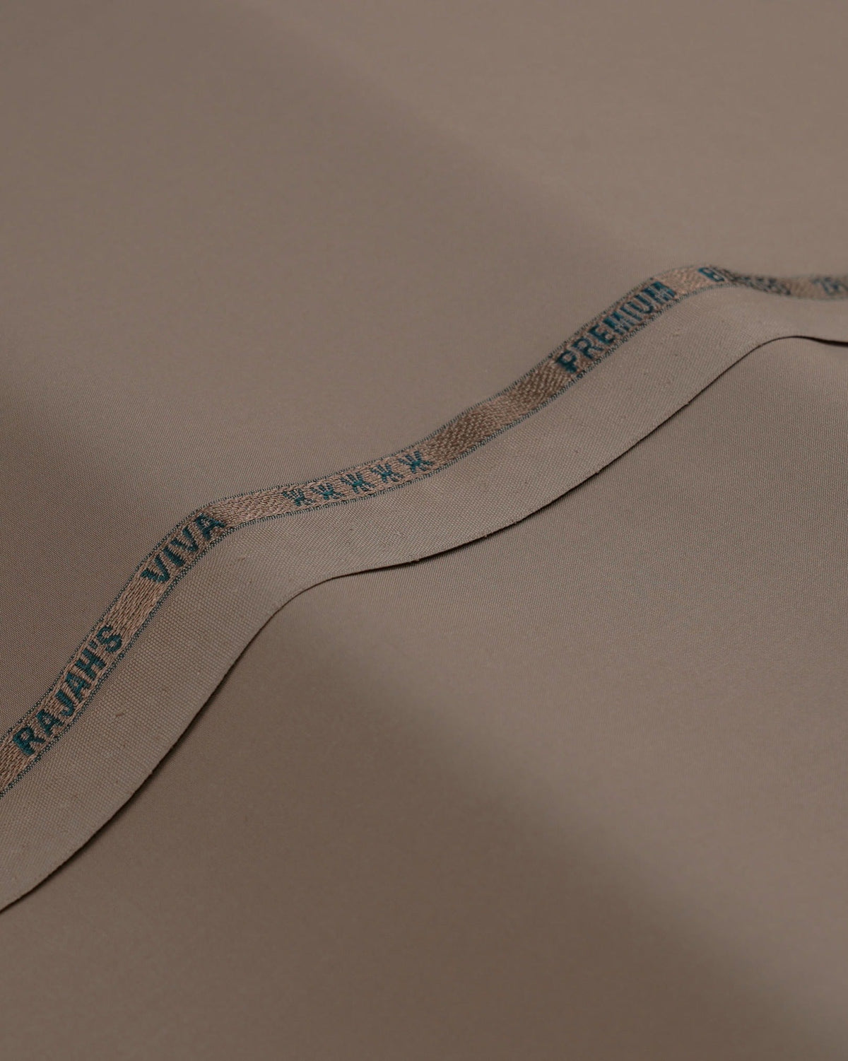Viva Premium Lifestyle Product, elegant packaging, image 3 of 9